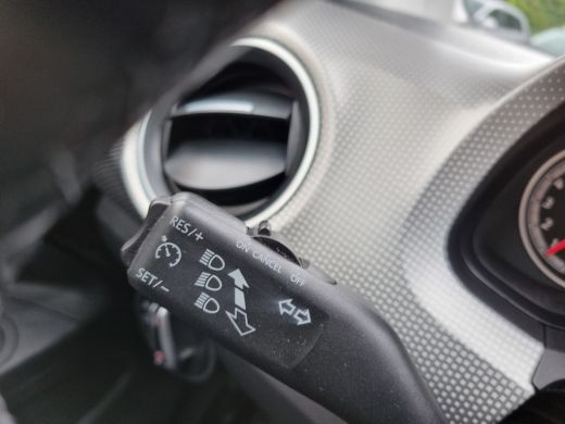 Volkswagen up! 1.0 BMT high up! ✅5-DEURS ✅COMPLETE AUTO ActivLease financial lease