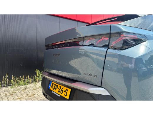 Peugeot 3008 GT | Adaptieve cruise control met Stop&Go functie | Elektrische parkeerrem | Extra getinte achter... ActivLease financial lease
