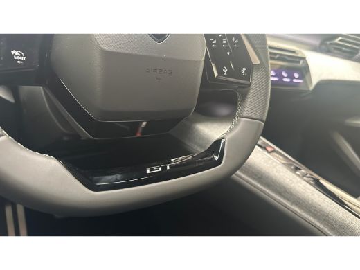 Peugeot 3008 GT | Adaptieve cruise control met Stop&Go functie | Elektrische parkeerrem | Extra getinte achter... ActivLease financial lease