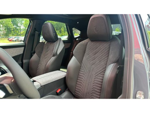 Peugeot 3008 GT | Adaptieve cruise control met Stop&Go functie | Elektrische parkeerrem | Extra getinte achter... ActivLease financial lease