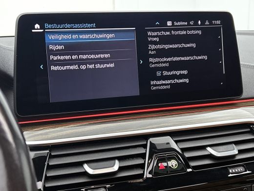 BMW 5 Serie Touring 530e M-Sport / Anniversary / X-Drive / / Harman Kardon / Panoramadak / Massagefunctie / T... ActivLease financial lease