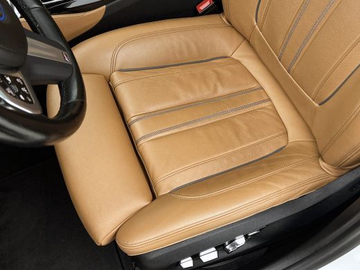 BMW 5 Serie Touring 530e M-Sport / Anniversary / X-Drive / / Harman Kardon / Panoramadak / Massagefunctie / T... ActivLease financial lease