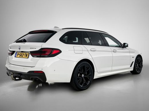 BMW 5 Serie Touring 530e M-Sport / Anniversary / X-Drive / / Harman Kardon / Panoramadak / Massagefunctie / T... ActivLease financial lease