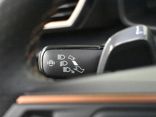 CUPRA Leon 1.4 e-Hybrid VZ Business l Pano Dak l Camera | Supersport Stuur l Adapt. CrControl l Elektr. Stoe... ActivLease financial lease