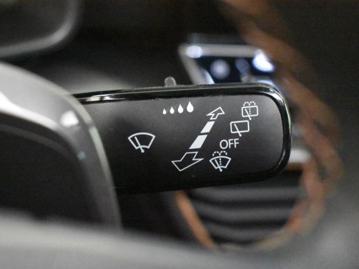 CUPRA Leon 1.4 e-Hybrid VZ Business l Pano Dak l Camera | Supersport Stuur l Adapt. CrControl l Elektr. Stoe... ActivLease financial lease