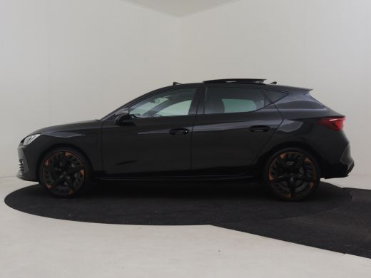 CUPRA Leon 1.4 e-Hybrid VZ Business l Pano Dak l Camera | Supersport Stuur l Adapt. CrControl l Elektr. Stoe... ActivLease financial lease