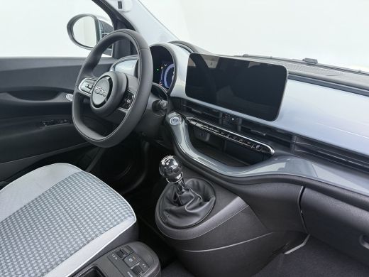 Fiat 500 Dolcevita Cabrio | 10,25" touchscreen radio met Bluetooth, DAB & USB | Automatische airconditioni... ActivLease financial lease