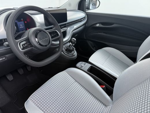 Fiat 500 Dolcevita Cabrio | 10,25" touchscreen radio met Bluetooth, DAB & USB | Automatische airconditioni... ActivLease financial lease