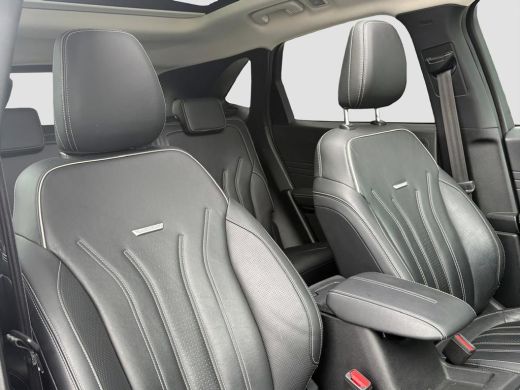 Ford Kuga 2.5 PHEV Vignale | 100 % dealer o.h. | Trekhaak | Panoramadak | Adaptieve cruise | Head-up displa... ActivLease financial lease