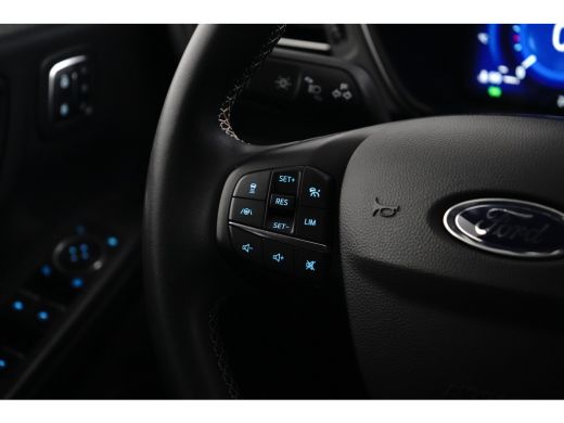Ford Kuga 2.5 PHEV Vignale | Trekhaak | Head-Up | Adaptive Cruise | Dode Hoek Detectie | Winter Pakket | Ge... ActivLease financial lease
