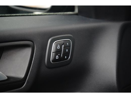Ford Kuga 2.5 PHEV Vignale | Trekhaak | Head-Up | Adaptive Cruise | Dode Hoek Detectie | Winter Pakket | Ge... ActivLease financial lease