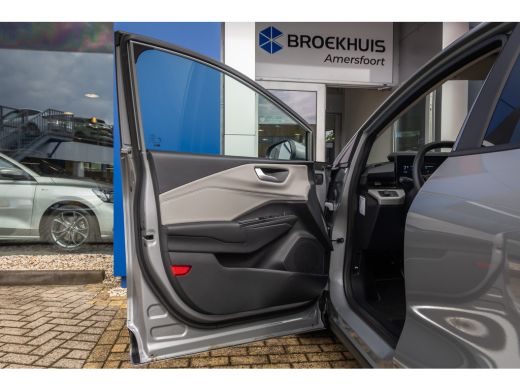 Ford Puma Gen-E 44 kWh | Winterpack | Achteruitrijcamera | Cruise Control | Apple Carplay/Android Auto | Achterui... ActivLease financial lease