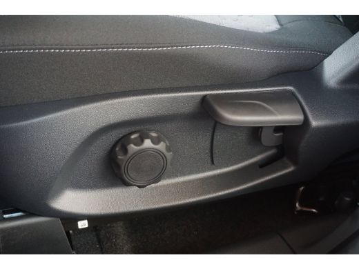 Ford Tourneo Courier Courier Titanium | Achterlichten LED | BLIS met Cross Traffic Alert &bull; | Beglazing achter verduist... ActivLease financial lease