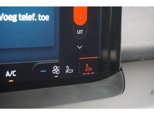 Ford Tourneo Courier Courier Titanium | Achterlichten LED | BLIS met Cross Traffic Alert &bull; | Beglazing achter verduist... ActivLease financial lease