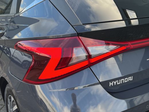 Hyundai i20 1.0 T-GDI 100pk Premium | Camera | Carplay | Premium audio | Cruise controle | Navigatie | 17'' v... ActivLease financial lease