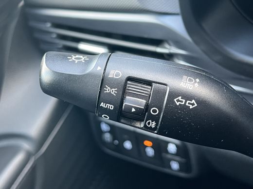 Hyundai i20 1.0 T-GDI 100pk Premium | Camera | Carplay | Premium audio | Cruise controle | Navigatie | 17'' v... ActivLease financial lease