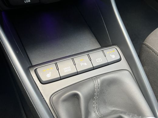 Hyundai i20 1.0 T-GDI 100pk Premium | Camera | Carplay | Premium audio | Cruise controle | Navigatie | 17'' v... ActivLease financial lease