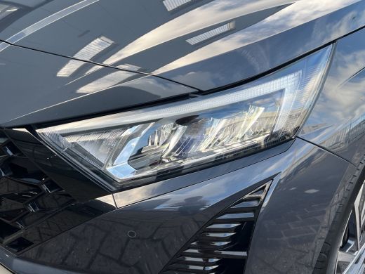 Hyundai i20 1.0 T-GDI 100pk Premium | Camera | Carplay | Premium audio | Cruise controle | Navigatie | 17'' v... ActivLease financial lease