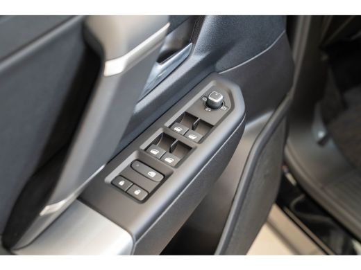 Jeep Compass 1.2 e-Hybrid First Edition | Tot 8 Jaar Garantie | Panoramadak | Elektrische Stoelverstelling | E... ActivLease financial lease