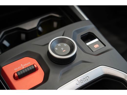 Jeep Compass 1.2 e-Hybrid First Edition | Tot 8 Jaar Garantie | Panoramadak | Elektrische Stoelverstelling | E... ActivLease financial lease