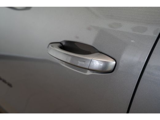 Jeep Compass 1.2 e-Hybrid First Edition | Tot 8 Jaar Garantie | Panoramadak | Elektrische Stoelverstelling | E... ActivLease financial lease