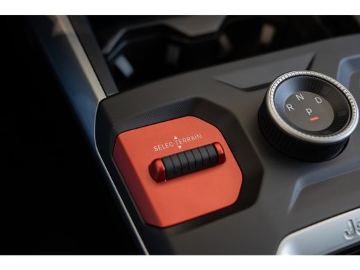 Jeep Compass 1.2 e-Hybrid First Edition | Tot 8 Jaar Garantie | Panoramadak | Elektrische Stoelverstelling | E... ActivLease financial lease
