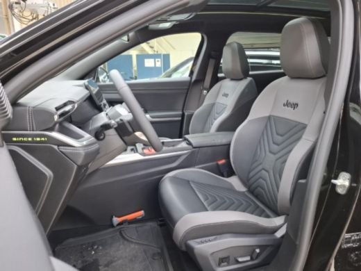 Jeep Compass 1.2 e-Hybrid First Edition | Tot 8 Jaar Garantie | Panoramadak | Elektrische Stoelverstelling | E... ActivLease financial lease