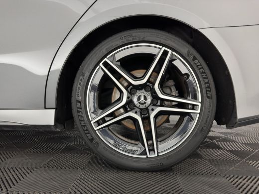 Mercedes-Benz A-Klasse 200 AMG-Styling Business Solution (INCL-BTW) Aut. *PANO | LEATHER-MICROFIBRE | FULL-LED | HEATED-... ActivLease financial lease