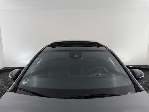 Mercedes-Benz A-Klasse 200 AMG-Styling Business Solution (INCL-BTW) Aut. *PANO | LEATHER-MICROFIBRE | FULL-LED | HEATED-... ActivLease financial lease