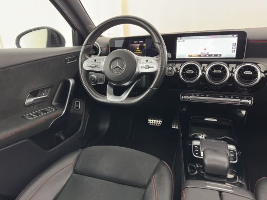 Mercedes-Benz A-Klasse 200 AMG-Styling Business Solution (INCL-BTW) Aut. *PANO | LEATHER-MICROFIBRE | FULL-LED | HEATED-... ActivLease financial lease
