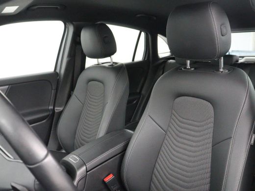 Mercedes-Benz GLA 250 e Luxury Line | SOH 92,9% | Half leder | Memory | Stoelverwarming | Adaptive cruise | Sfeerve... ActivLease financial lease