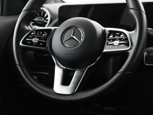 Mercedes-Benz GLA 250 e Luxury Line | SOH 92,9% | Half leder | Memory | Stoelverwarming | Adaptive cruise | Sfeerve... ActivLease financial lease