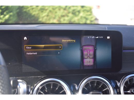 Mercedes-Benz GLB 180 AMG Line 7p | AMG Styling | Adaptief demping systeem | Dode-hoek detectie | Elektrisch schuif... ActivLease financial lease