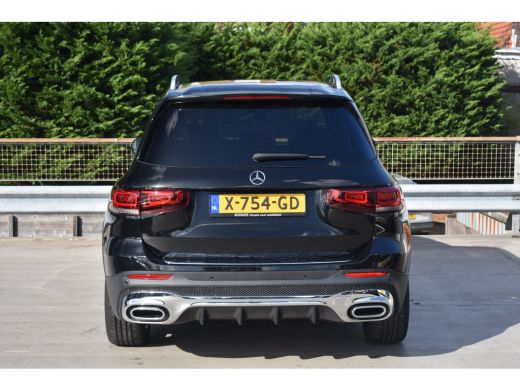 Mercedes-Benz GLB 180 AMG Line 7p | AMG Styling | Adaptief demping systeem | Dode-hoek detectie | Elektrisch schuif... ActivLease financial lease