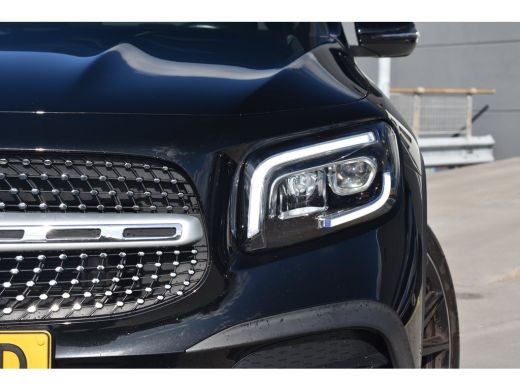 Mercedes-Benz GLB 180 AMG Line 7p | AMG Styling | Adaptief demping systeem | Dode-hoek detectie | Elektrisch schuif... ActivLease financial lease