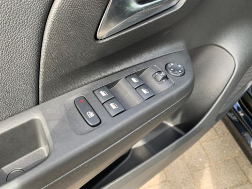 Opel Corsa 1.2 Elegance Airco | Camera | Cruise Control | DAB | Keyless | LED | LMV 16" | Navi | PDC V&A | ActivLease financial lease