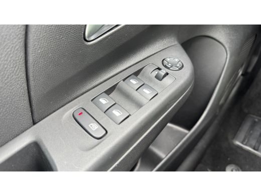 Opel Corsa-e EV 50KWH 136PK GS-LINE SOH 90,88% / 3 FASE / NAVI / CLIMA / LED / PDC / 16" LMV / CAMERA / KEYLES... ActivLease financial lease