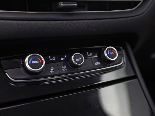 Opel Grandland 1.6 Turbo Plug-In Hybrid Elegance 224Pk Automaat (VIRTUAL COCKPIT, SOH 98,3%, APPLE CARPLAY, GROO... ActivLease financial lease