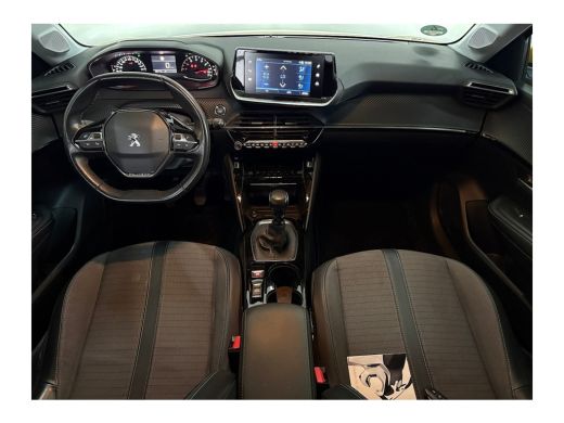 Peugeot 208 1.2 PureTech Allure | Climate Control | Cruise Control | Carplay | Getint Glas | Achterbank in de... ActivLease financial lease