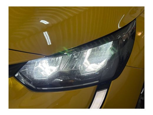 Peugeot 208 1.2 PureTech Allure | Climate Control | Cruise Control | Carplay | Getint Glas | Achterbank in de... ActivLease financial lease