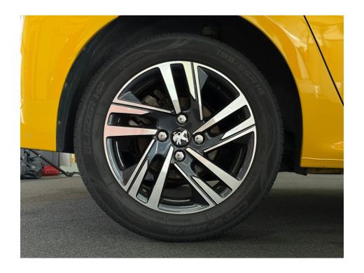 Peugeot 208 1.2 PureTech Allure | Climate Control | Cruise Control | Carplay | Getint Glas | Achterbank in de... ActivLease financial lease