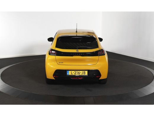 Peugeot 208 1.2 PureTech Allure | Climate Control | Cruise Control | Carplay | Getint Glas | Achterbank in de... ActivLease financial lease