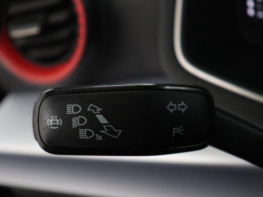 Seat Ibiza 1.0 EcoTSI FR Business Intense | Adaptive cruise | Camera | Carplay | Climate control | Stoelverw... ActivLease financial lease
