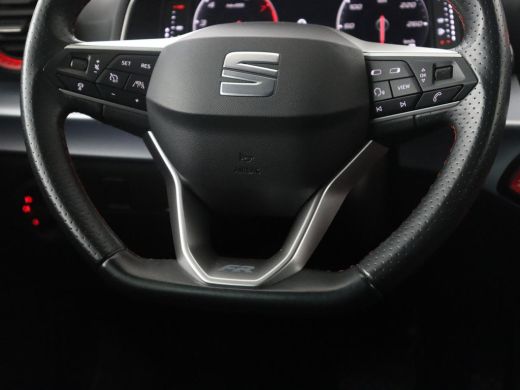 Seat Ibiza 1.0 EcoTSI FR Business Intense | Adaptive cruise | Camera | Carplay | Climate control | Stoelverw... ActivLease financial lease