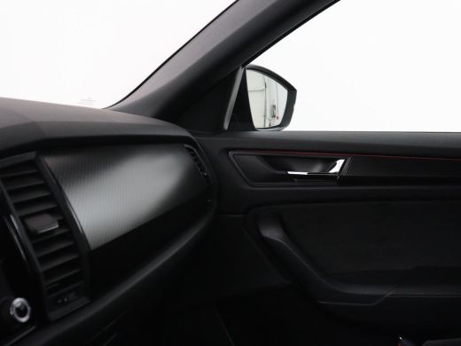 Skoda Kodiaq | Leder/alcantara | Memory | Stuur/stoelverwarming | Carplay | Sfeerverlichting | Camera | Park a... ActivLease financial lease