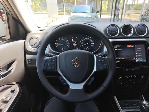Suzuki Vitara 1.4 Boosterjet Smart Hybrid Select ActivLease financial lease