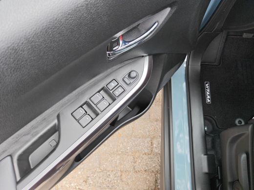 Suzuki Vitara 1.4 Boosterjet Smart Hybrid Style ActivLease financial lease