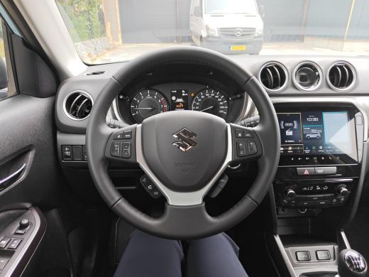 Suzuki Vitara 1.4 Boosterjet Smart Hybrid Style ActivLease financial lease