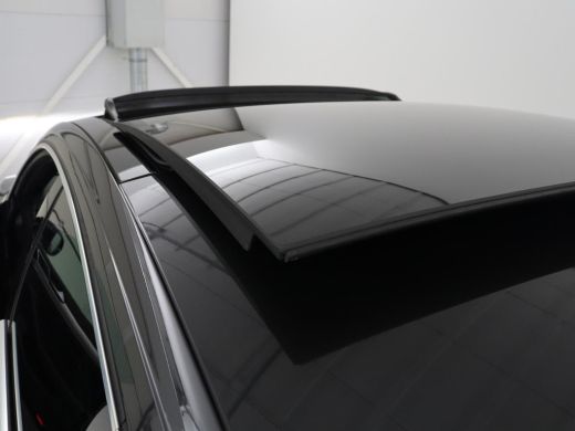 Volkswagen Arteon | Panoramadak | Leder/alcantara | Stoelverwarming | Adaptive cruise | Carplay | Sfeerverlichting ... ActivLease financial lease