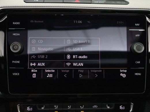 Volkswagen Arteon | Panoramadak | Leder/alcantara | Stoelverwarming | Adaptive cruise | Carplay | Sfeerverlichting ... ActivLease financial lease